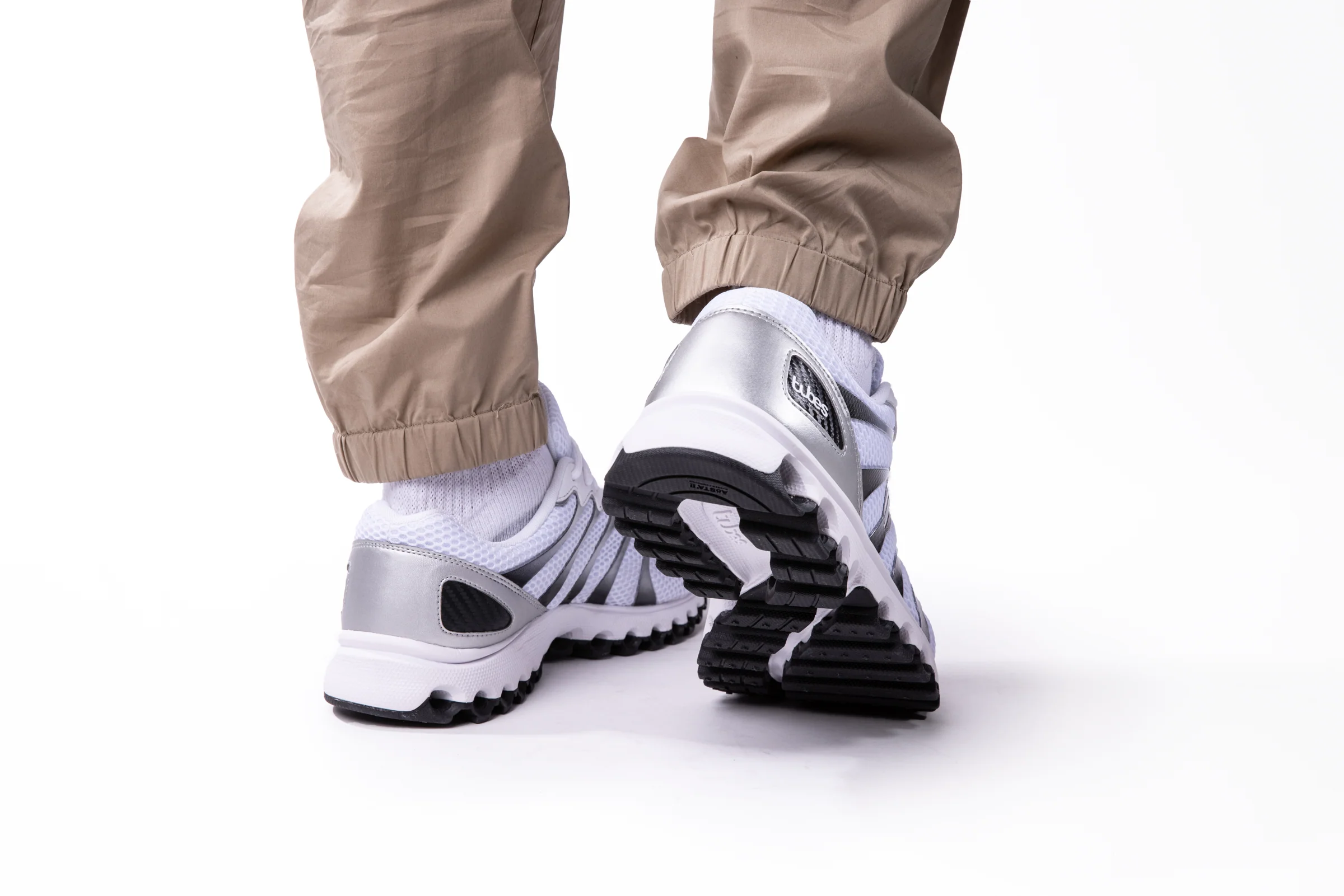 07112-107-M | TUBES 200 | WHITE/BLACK/SILVER - Image 9